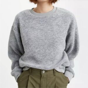 Levi's Meadow Fleece Crewneck Sweater, Gray, Sherpa, Cozy - Womens Medium